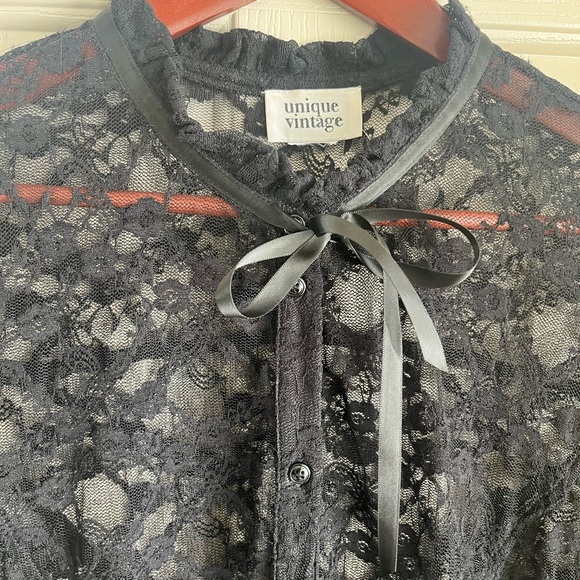 UNIQUE VINTAGE Black Lace Short-Sleeve Blouse with Ribbon Tie Size M - Picture 4 of 9